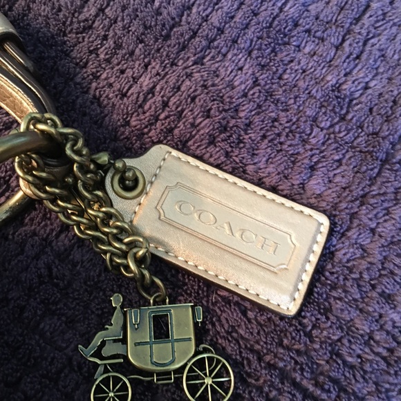 Coach handbag, brand new with dust bag. - Picture 4 of 5